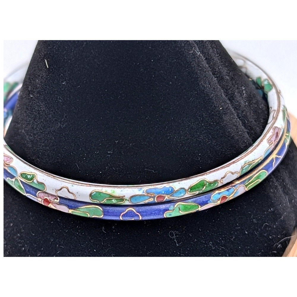 Vintage Cloisonne Enamel Bangle Bracelet Set White Blue Floral Gold Tone 2.6in